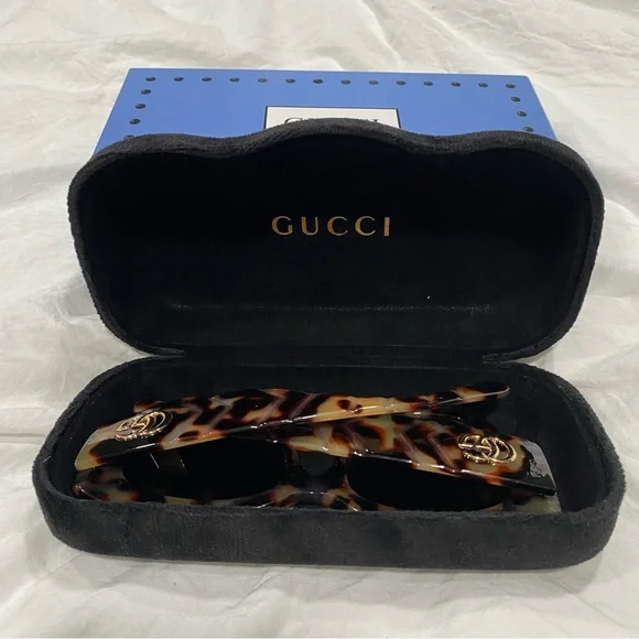 GG Sunglasses - Picture 5 of 6